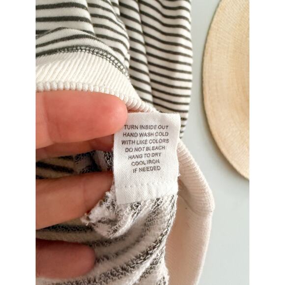 By the River | Striped Contrast Puff Sleeve Sweatshirt | Sz S - Picture 6 of 9